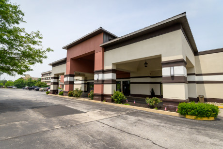 Chester Hotel - Exterior